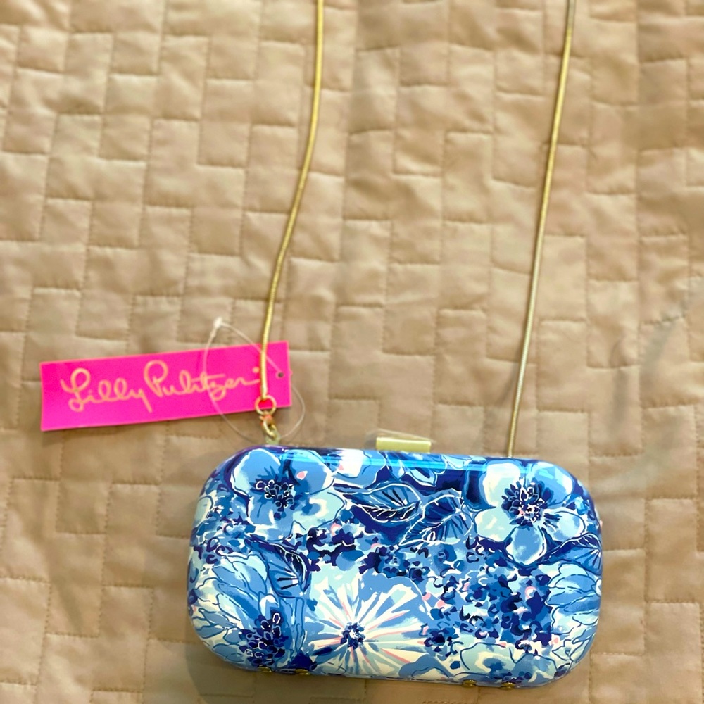 Lilly Pulitzer hard shell clutch 7”Wx4”H